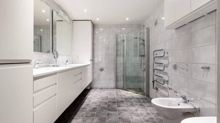 Bathroom Tile Design